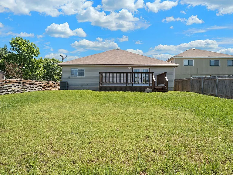 7839 Bypass Shls — Photo 22