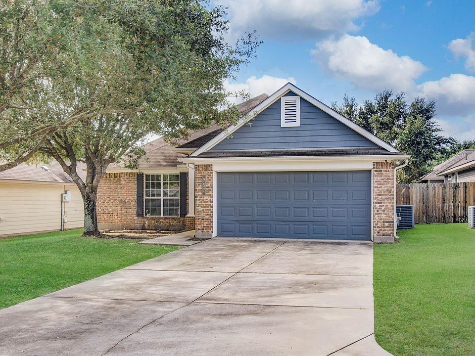 1st image of 957 Oak Terrace Dr