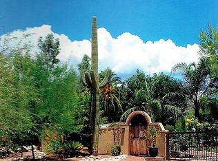 5977 N Sabino Shadow Ln, Tucson, AZ 85750