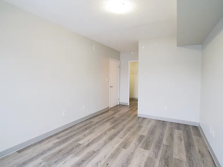 239 Auburn Dr #804 — Photo 7
