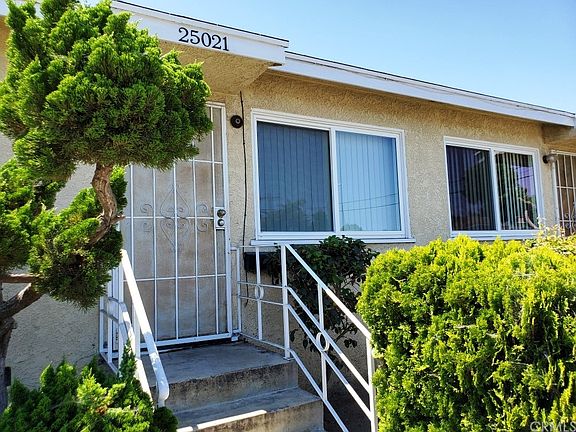 5th image of 25017 Belle Porte Ave