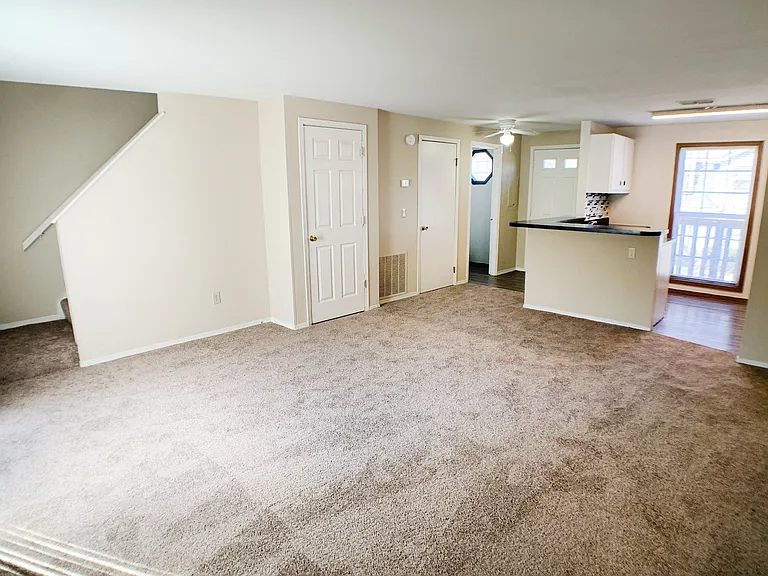 Woodhills Apartments — Photo 58