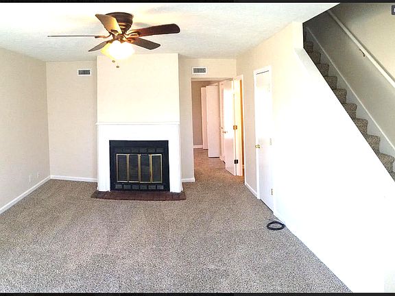 4th image of 1022 Patio Dr