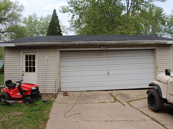 4th image of 103 2nd St