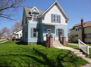 270 5th St, Manistee, MI 49660