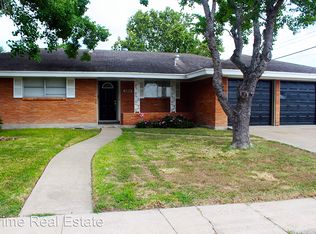 5901 Killarney Dr, Corpus Christi, TX 78413