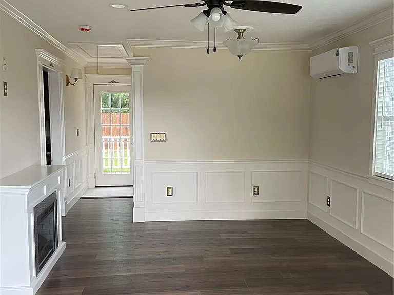 602 N Michigan Ave — Photo 4