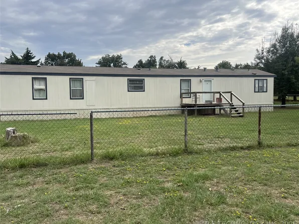 3858 County Street 2790, Rush Springs, OK 73082