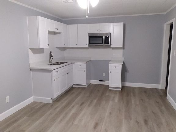 5th image of 639 Westfall Ave