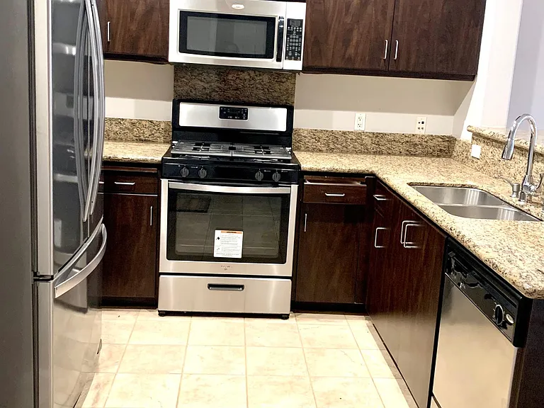 1101 S Main St #103 — Photo 3