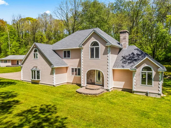 382 Lathrop Road, Plainfield, CT 06374