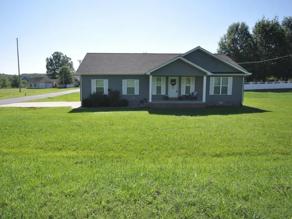 1238 Robinwood Dr, Benton, KY 42025