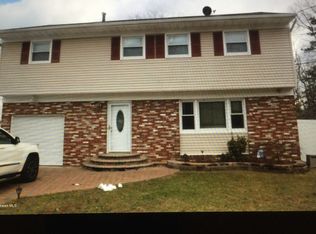 13 Gem Ave, Toms River, NJ