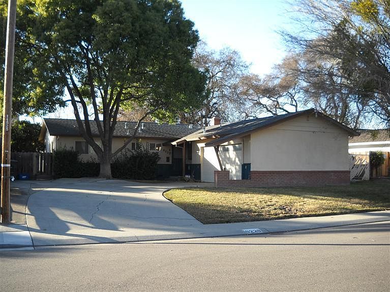 1st image of 8223 N Arroyo Way