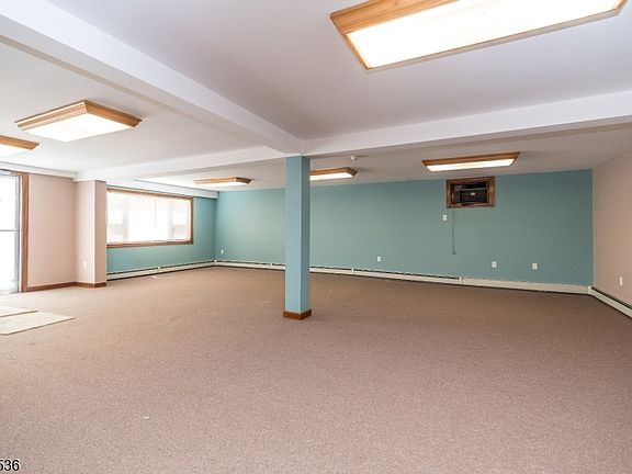 3rd image of 53 Wilson St./ Heckman