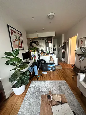 Rented by Smart City Real Estate LLC | media 9