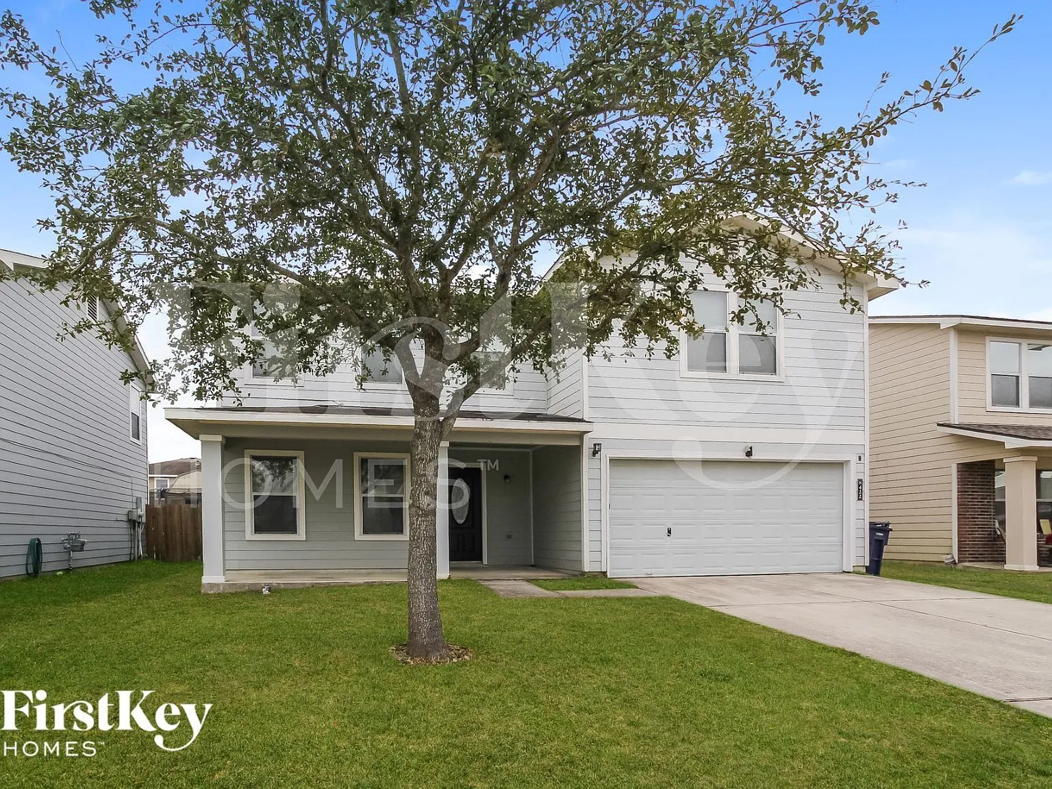 3 bed, 2.0 bath, 2328 sqft, $2,230 — Photo 2