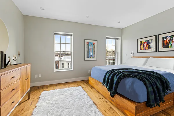 Sold by Compass | media 9