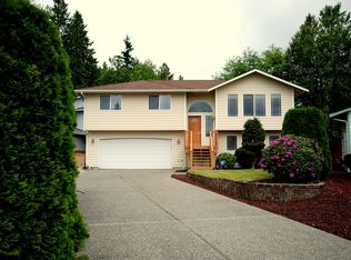 7401 262nd St NW, Stanwood, WA 98292