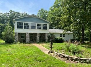 170 Ivy Ln, Adamsville, TN 38310