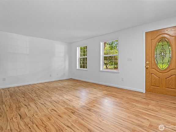 3rd image of 16405 95th Avenue Ct E