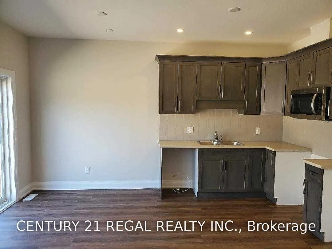 3 bed, $2,299 — Photo 3