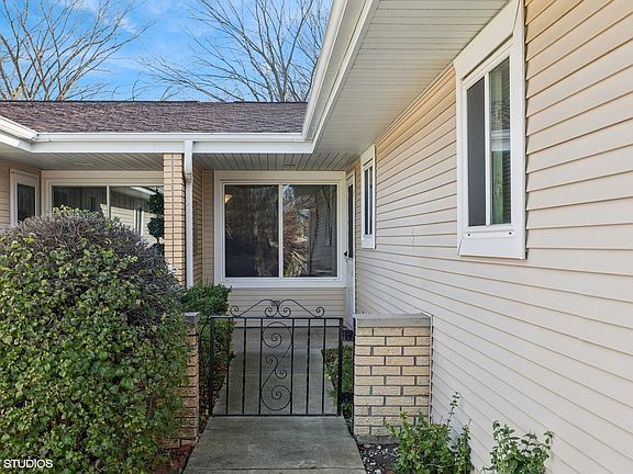 2nd image of 1167 Foxboro Ct #0