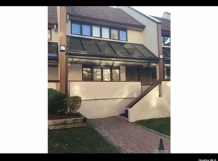 99 Clent Rd APT B109, Great Neck, NY 11021
