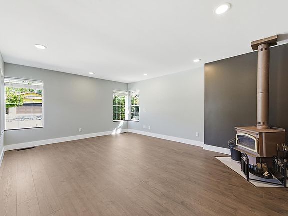5th image of 341 La Crosse Avenue
