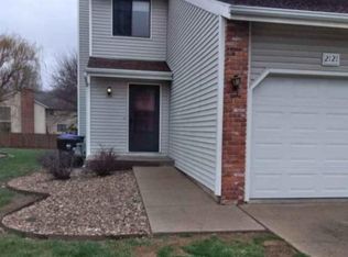 2131 SW Brandywine Ln, Topeka, KS 66614