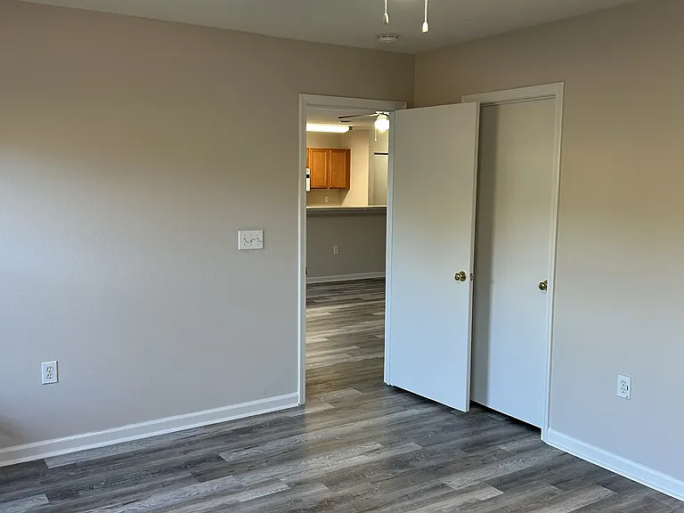 2445 Whetstone Ln — Photo 18