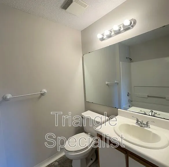 1251 University Ct #203 — Photo 9
