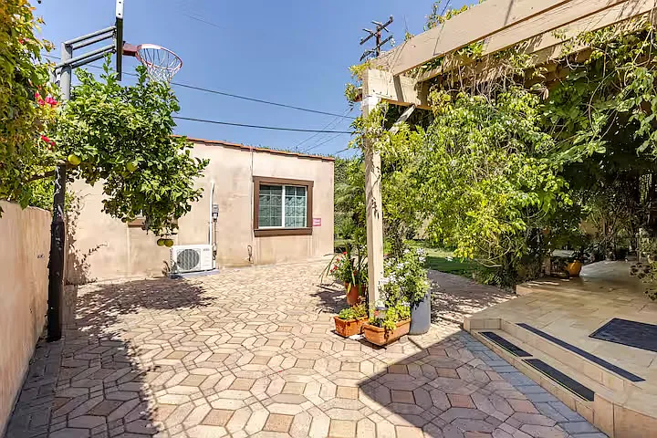 N Hamel Dr — Photo 20