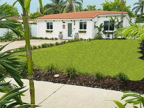 1379 NE 175th St, North Miami Beach, FL 33162