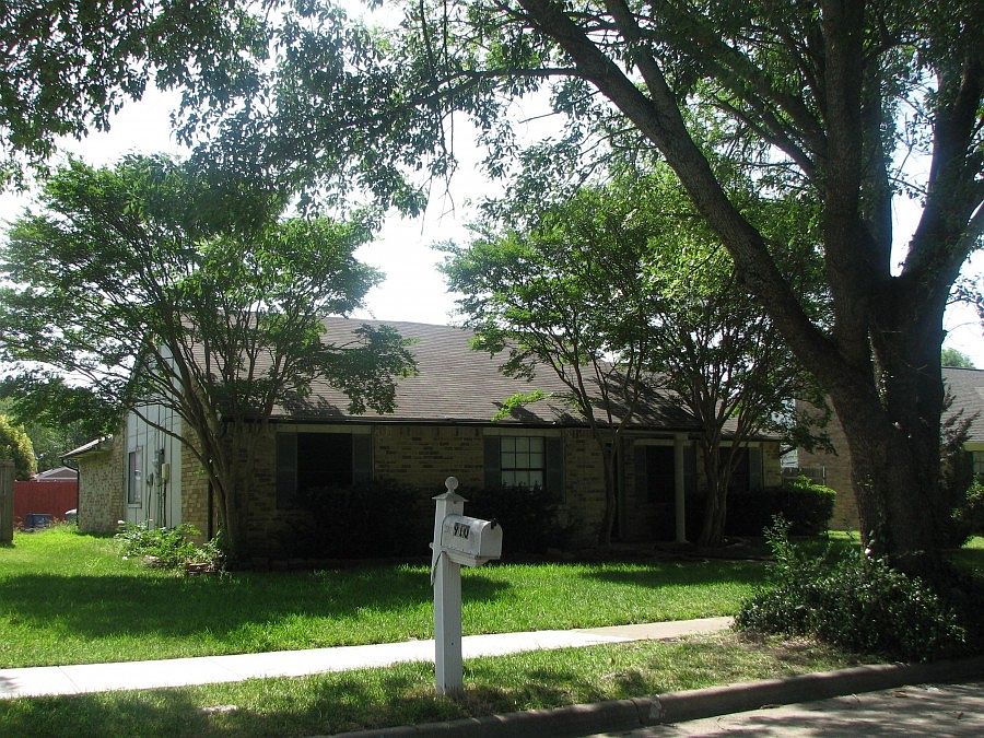 1st image of 910 Maydelle Ln