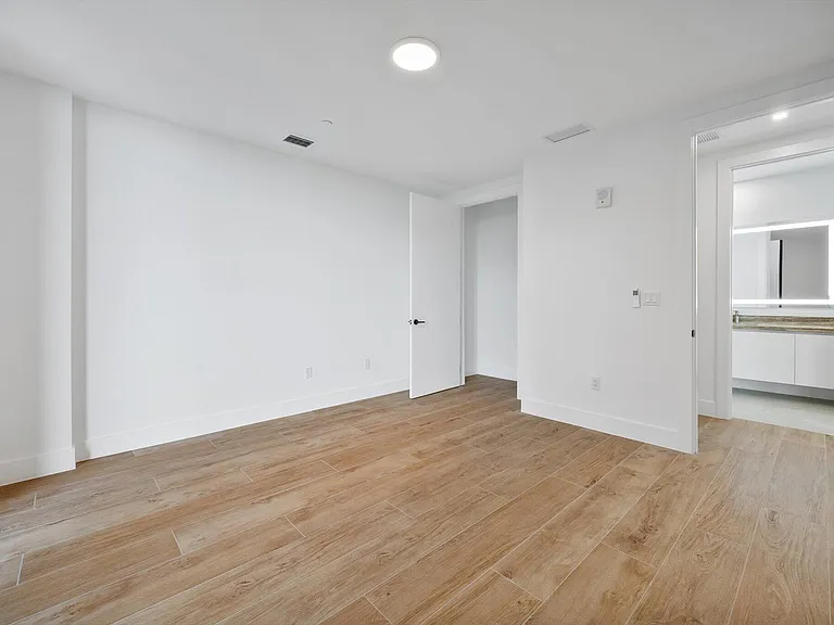 3034 Oak Ave #503 — Photo 26