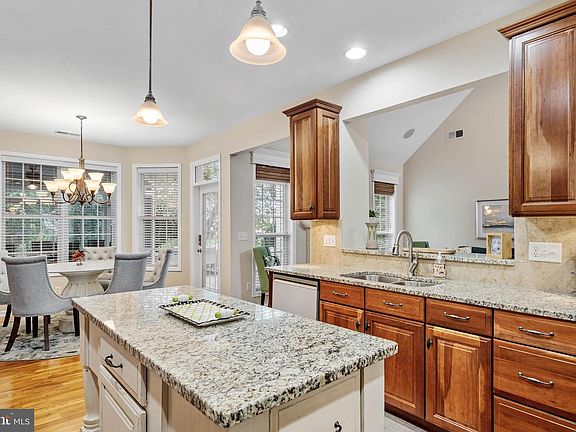 4th image of 23792 Samuel Adams Cir