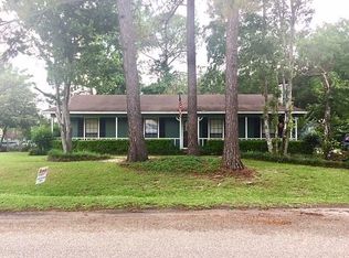 5501 1st St, Satsuma, AL 36572