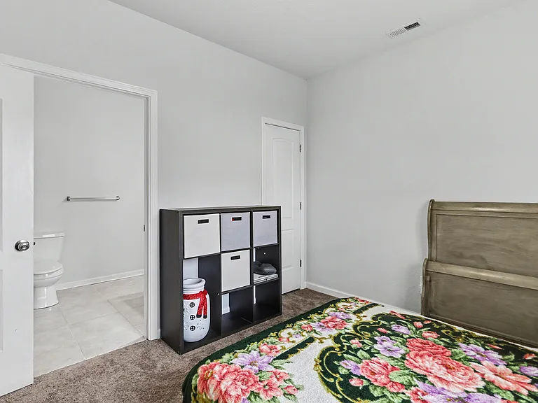 2700 Myrtle Ave — Photo 15