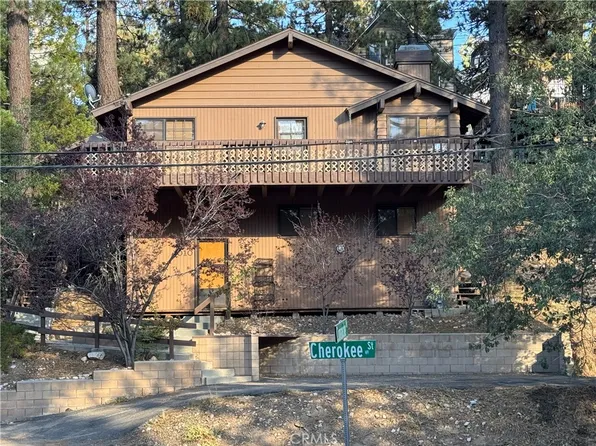 1010 Cherokee St, Fawnskin, CA 92333