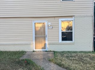 5240 Chippendale Ln, Imperial, MO 63052