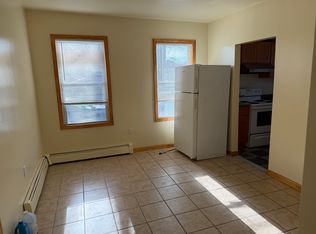 289 Walcott St FLOOR 3, Pawtucket, RI 02860