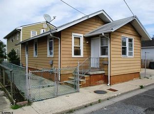 553 Warrena Rd, Atlantic City, NJ 08401