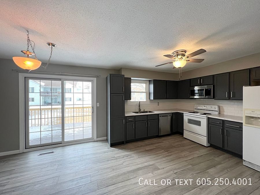 4813 S Holbrook Ave, Sioux Falls, SD 57106 Zillow