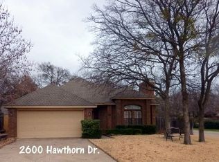 2600 Hawthorn Dr, Euless, TX 76039