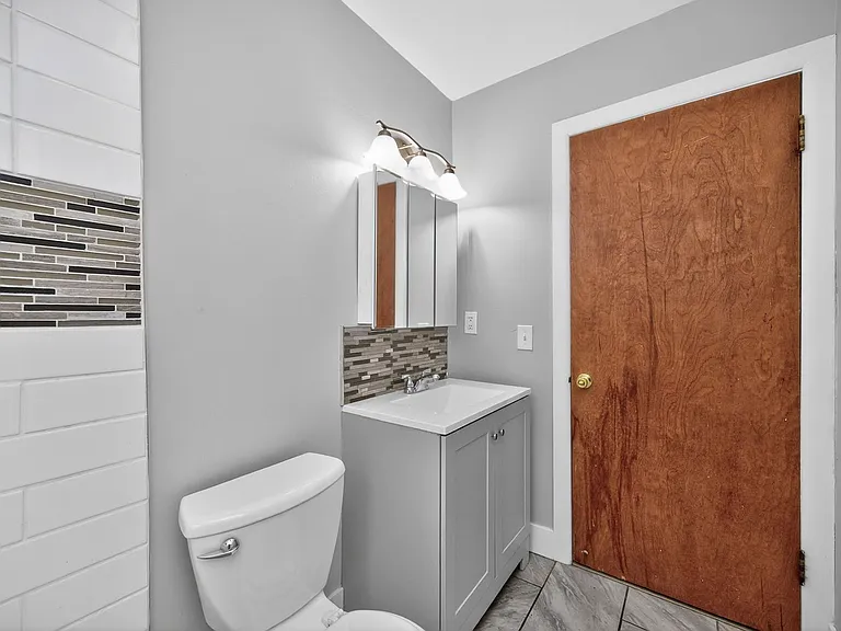 6612 Bantry Ave #8 — Photo 13