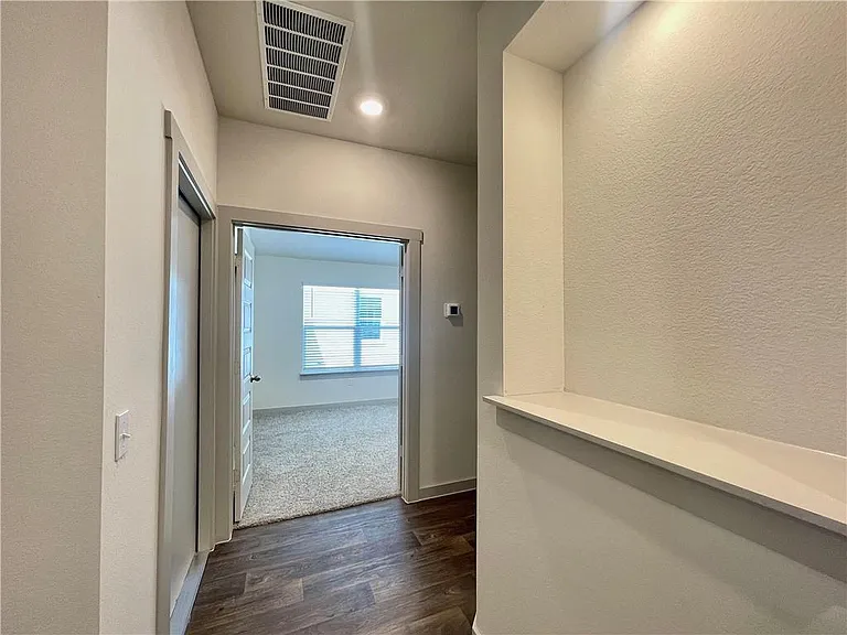 110 Krause Springs Dr — Photo 25
