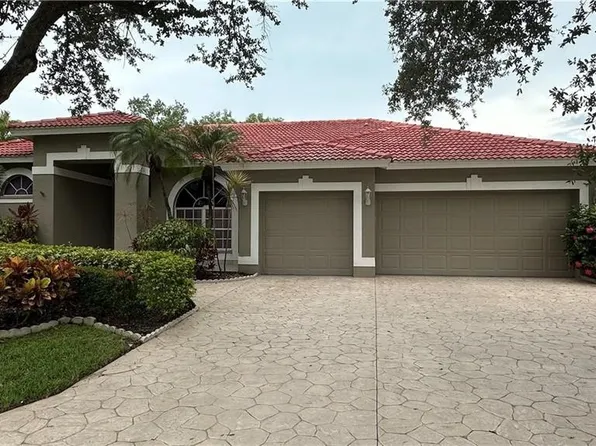 8850 Creek Run Dr, Bonita Springs, FL 34135