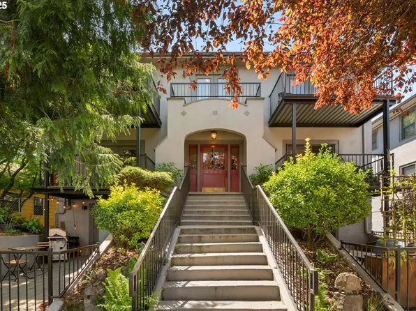 2024 NW Overton St Unit 4, Portland, OR 97209
