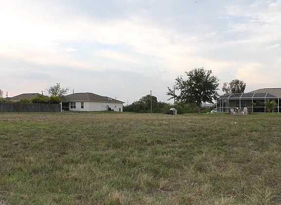 2nd image of 2203 NE 17th St